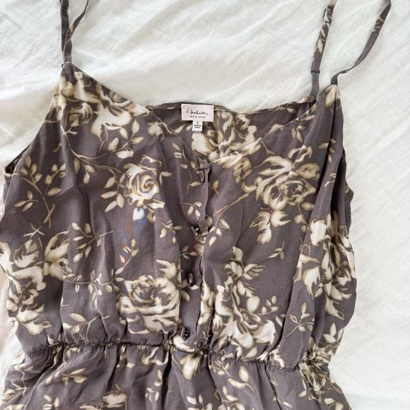 100% Silk Aritzia Babaton Dress in Taupe Floral - Picture 2 of 5